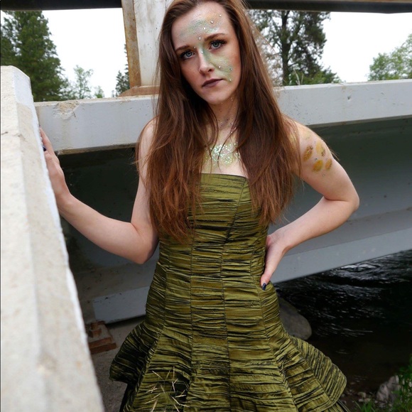 Meet your Posher, Sam Marie CEO of SMF - Picture 2 of 7